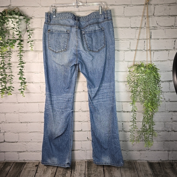 LOFT ORGINAL BOOT CUT LIGHT WASH DENIUM JEANS WOMENS SIZE 14 PETITE - Picture 4 of 6